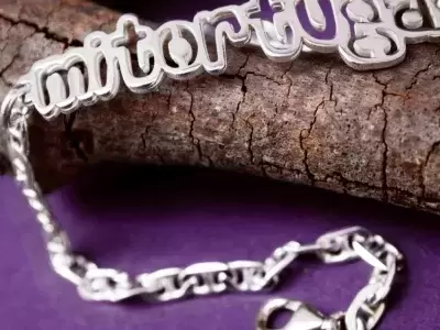 Unblome est née, une marque de bijoux qui immortalise votre animal de compagnie.