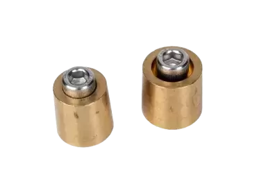 Adaptateur de borne de batterie avec 8 vis métriques.