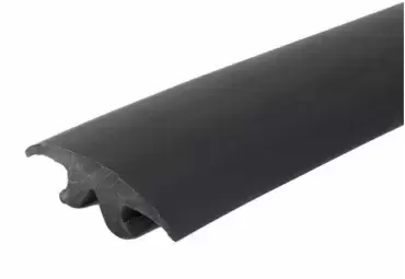 Profilé de recouvrement noir pour support de barre en aluminium avec entretoises pour crochets de remorque camping-car. Réf. 581650