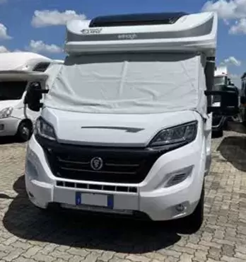 Stores extérieurs Fiat, Citroën et Peugeot de 2014 au modèle actuel pour camping-cars et caravanes.
