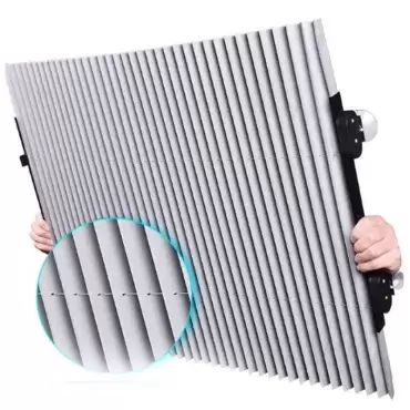 Brise-soleil réfléchissant universel SUNFREE 150x80 pour camping-cars, caravanes et 4x4 terrestres.