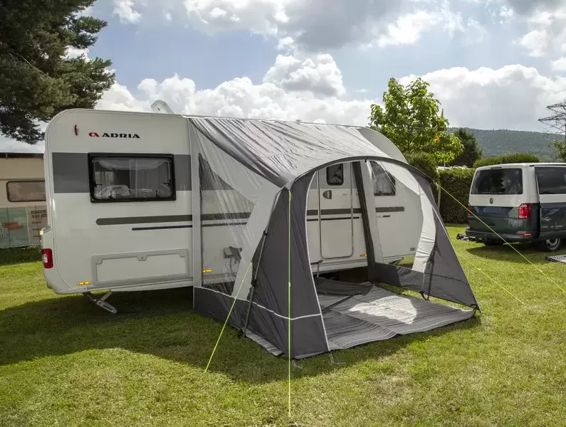 Avance toldo universal 260 cm de ancho para caravanas, autocaravanas, camper y 4x4 overland.