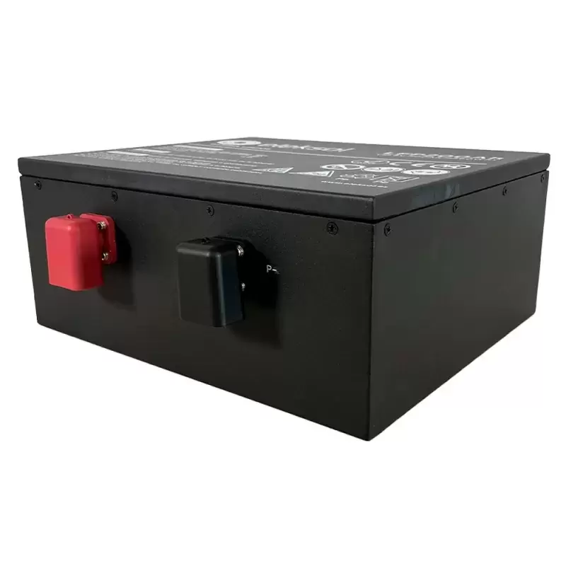 Batería de Litio LiFePO4 Bajo Asiento Eleksol 12.8V 200Ah con Bluetooth y BMS integrado para autocaravanas y camper.